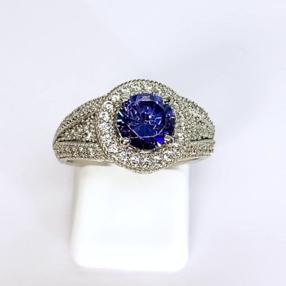 Synthetic Diamond & Tanzanite Ring - BRAND NEW - Size 7 - Picture 3 of 5